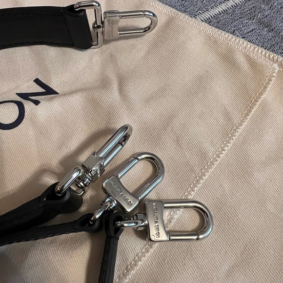 Louis Vuitton Side Trunk - Picture 7 of 11